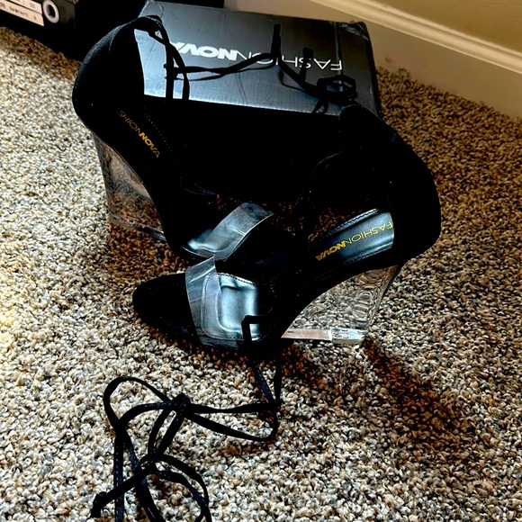 Black and Clear tie up wedge - Picture 2 of 5